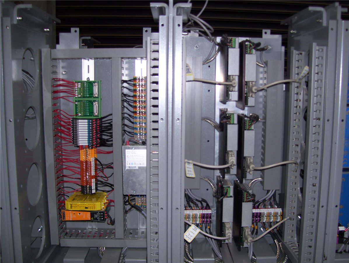 Motion controller cabinet installation 01